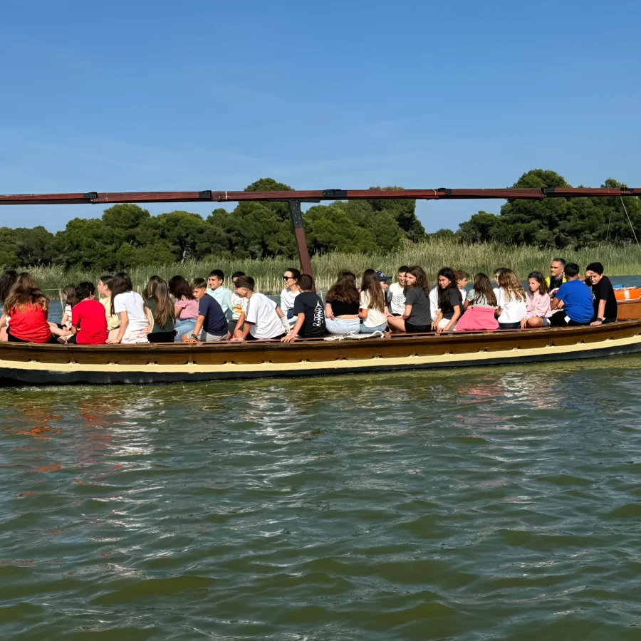 Imagen de paseo en barca